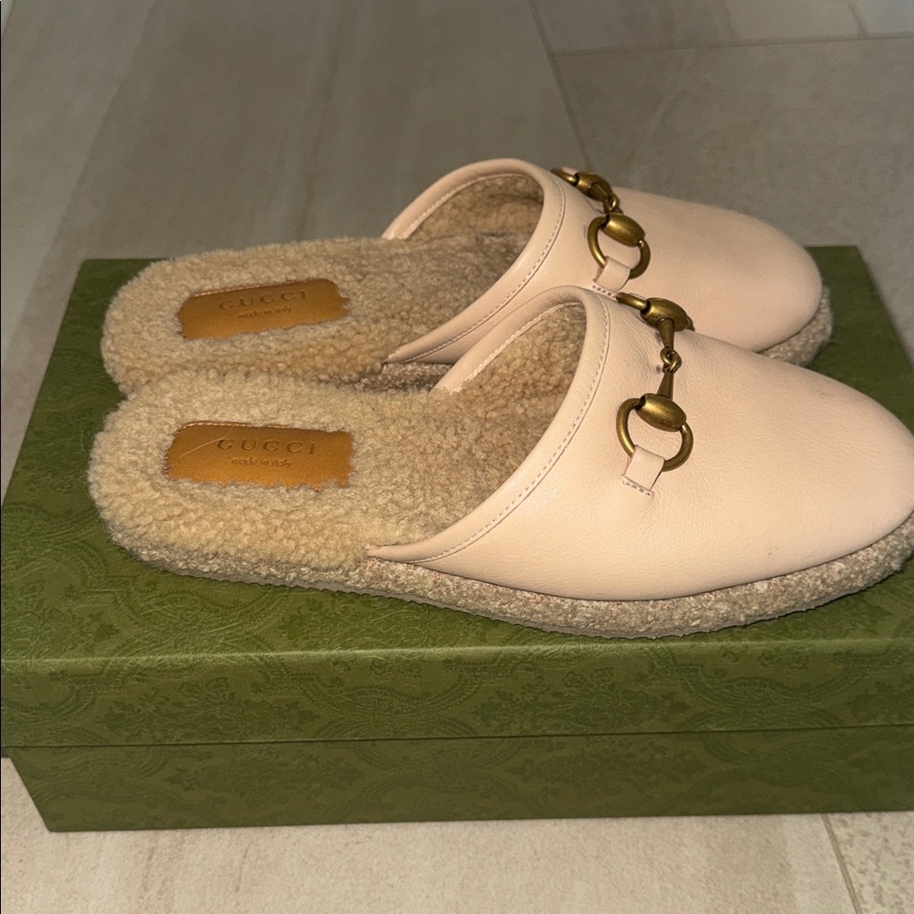 ✨✨Gucci size 7 slip in mules- offers welcomed!!!!✨✨ - Picture 5 of 7